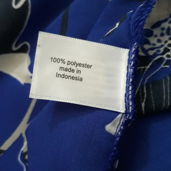 Lane Bryant Ruffle Sleeve Floral Blouse Sz 18/20 - Picture 5 of 6